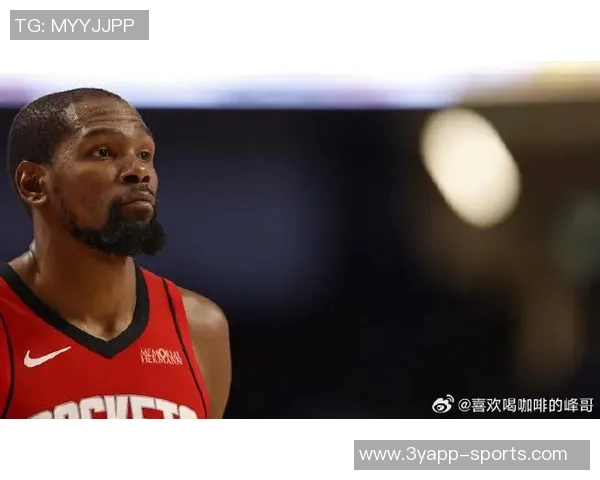 乌度卡强调杜兰特在年轻球队中应更积极发声以引领队友成长