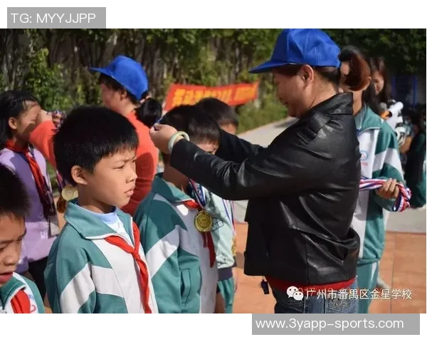 谢尔曼分享训练营感受：球队活力四射积极创造机会氛围热烈