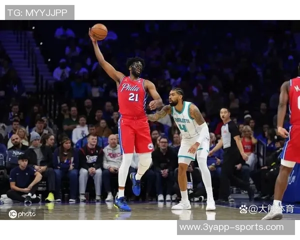 乔治恩比德参与3对3训练展现流畅移动与顶级投篮技巧